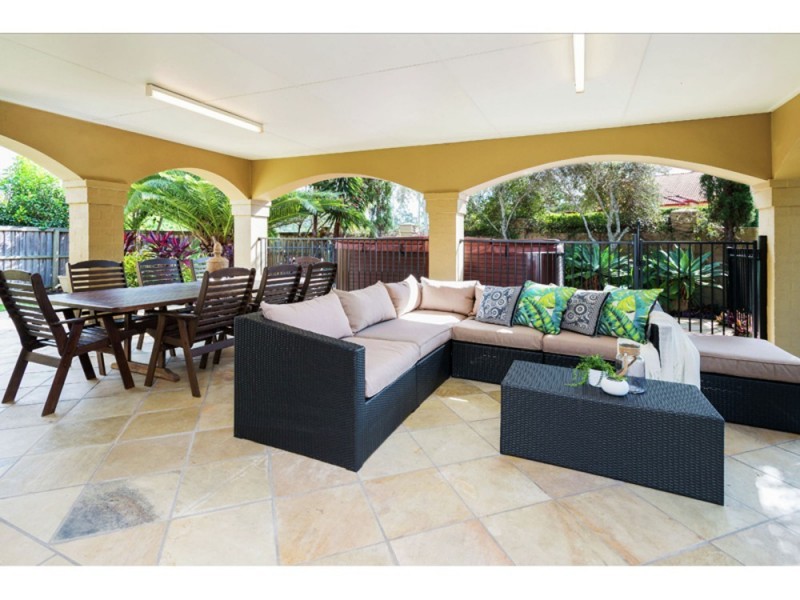 3 Kirra Place, Carindale QLD 4152