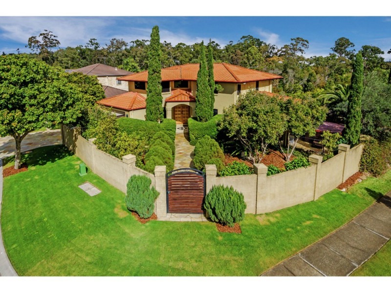 3 Kirra Place, Carindale QLD 4152