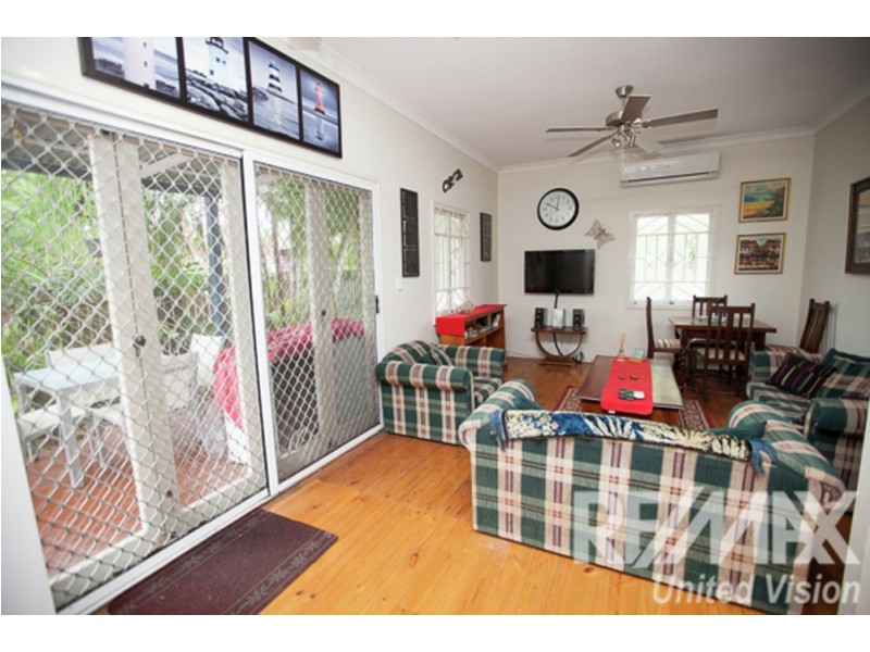 46 Daniells Street, Carina QLD 4152