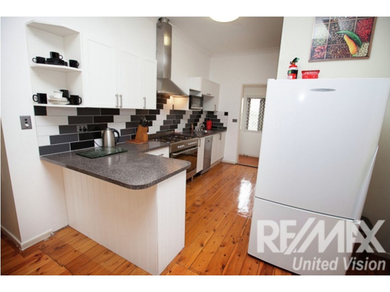 46 Daniells Street, Carina QLD 4152