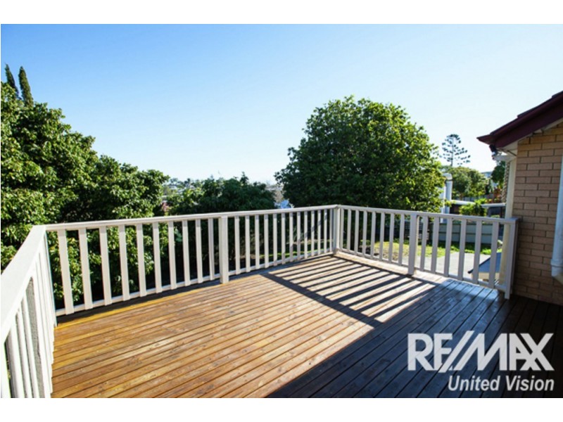 110 Oateson Skyline Drive, Seven Hills QLD 4170