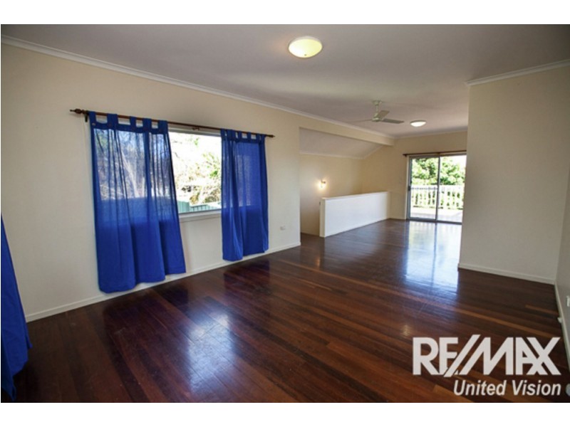 110 Oateson Skyline Drive, Seven Hills QLD 4170