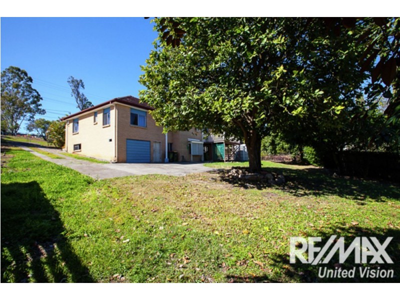 110 Oateson Skyline Drive, Seven Hills QLD 4170