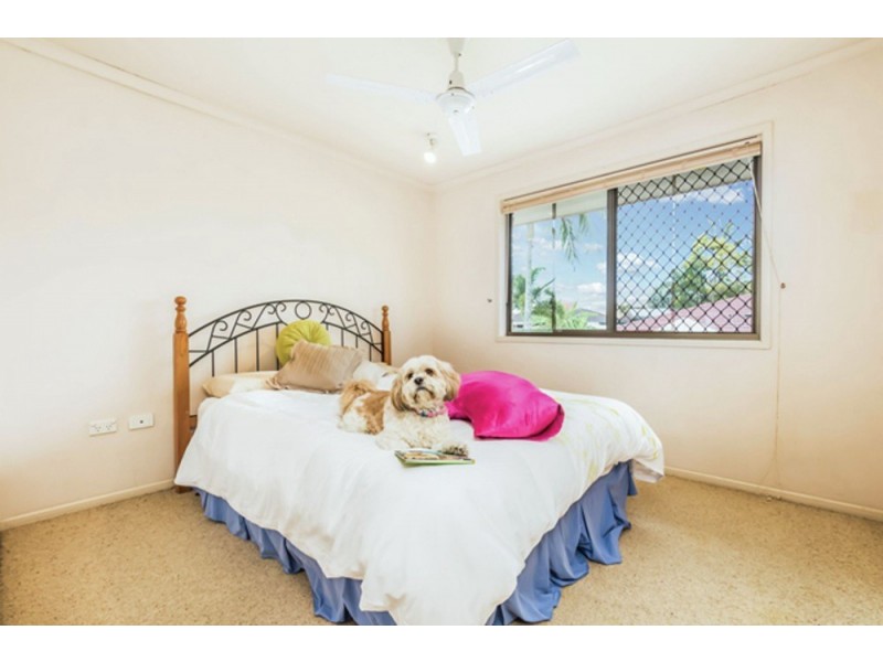 19 Laglan Street, Carindale QLD 4152