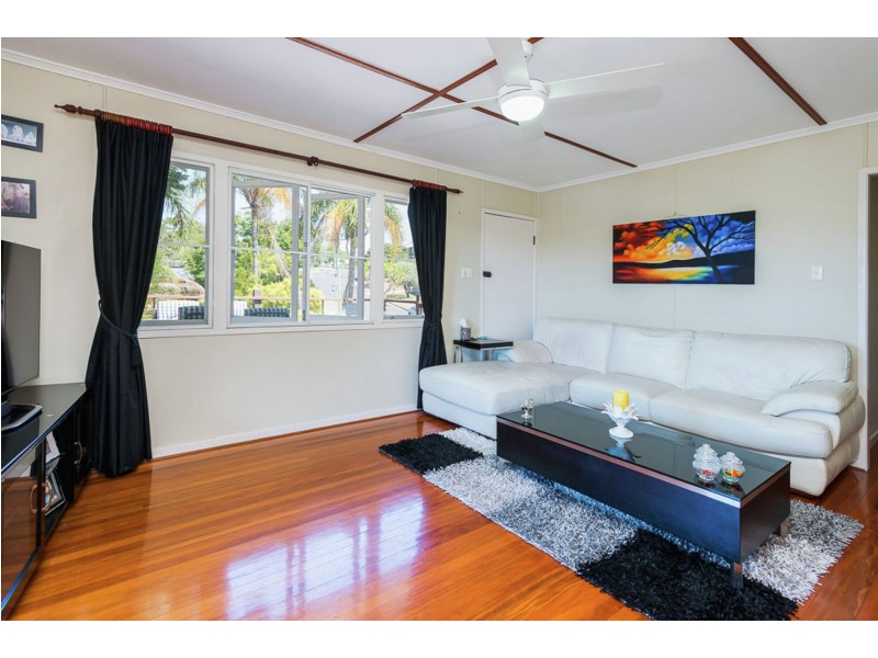 2 Gilwell Street, Carina QLD 4152