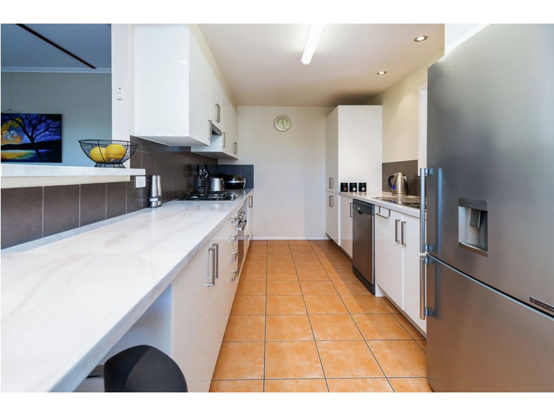 2 Gilwell Street, Carina QLD 4152