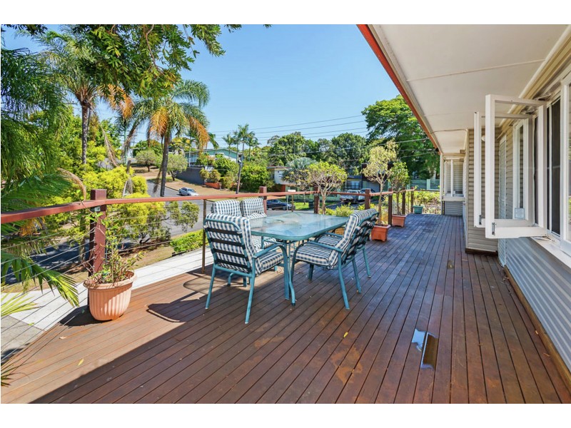 2 Gilwell Street, Carina QLD 4152