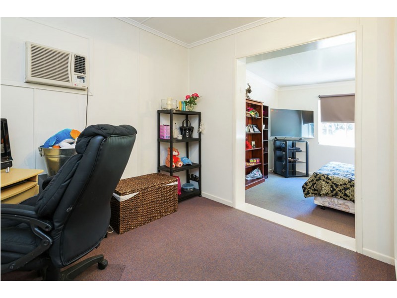 2 Gilwell Street, Carina QLD 4152