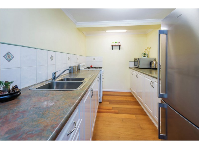 2 Gilwell Street, Carina QLD 4152