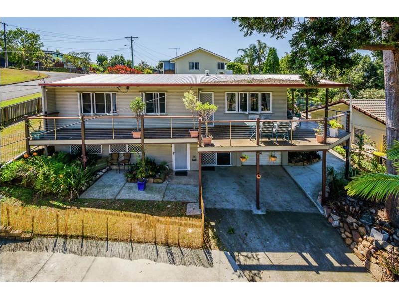 2 Gilwell Street, Carina QLD 4152