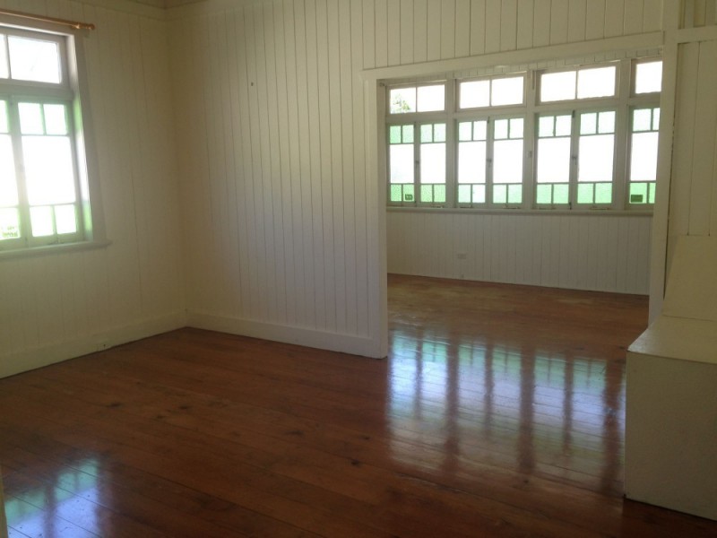 64 Bennetts Road, Camp Hill QLD 4152