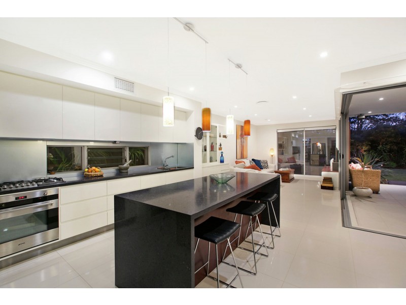 33 Eromanga Street, Carindale QLD 4152