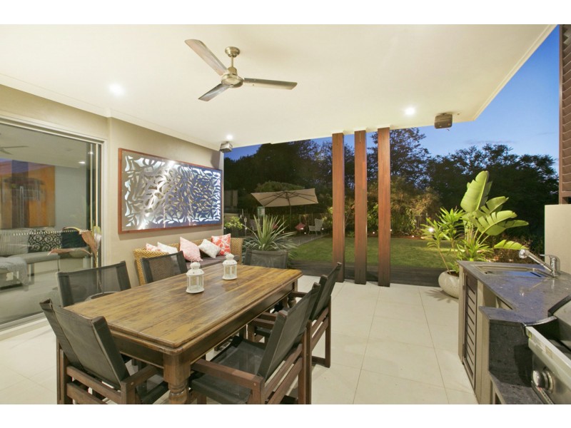 33 Eromanga Street, Carindale QLD 4152