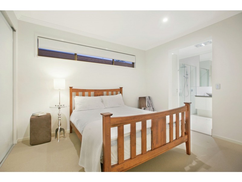 33 Eromanga Street, Carindale QLD 4152