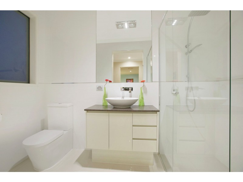 33 Eromanga Street, Carindale QLD 4152