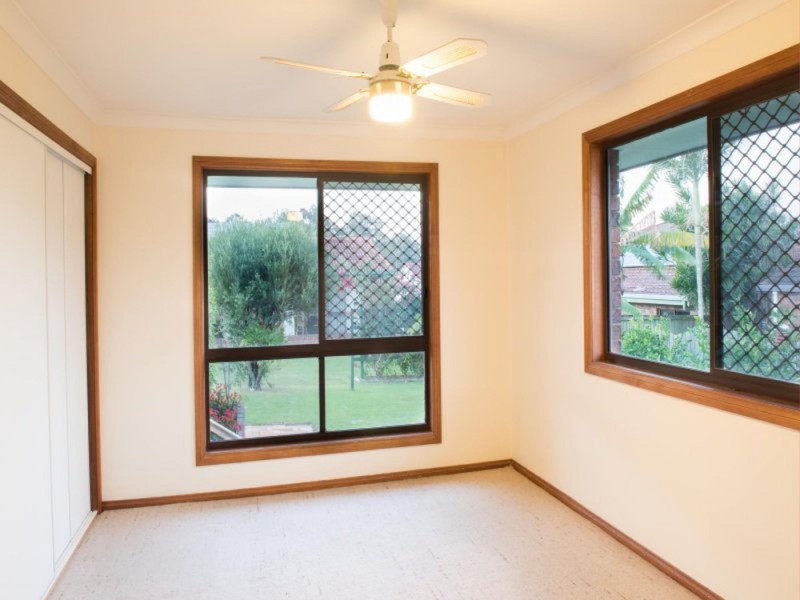 6 Lochleven Street, Carindale QLD 4152