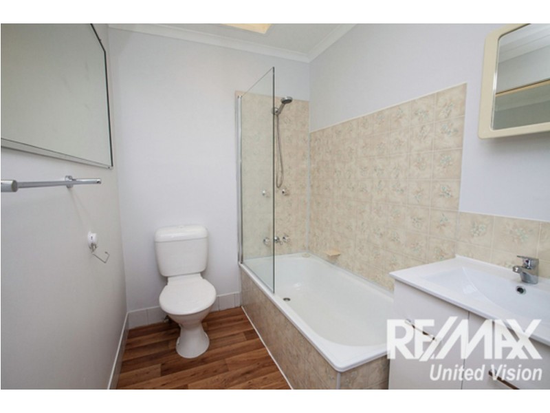 27 Eric Road, Holland Park QLD 4121