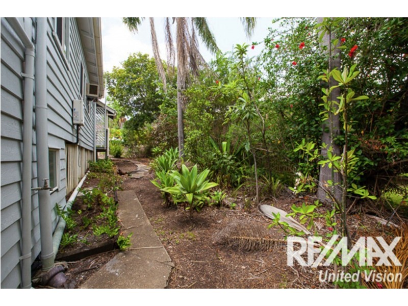 27 Eric Road, Holland Park QLD 4121