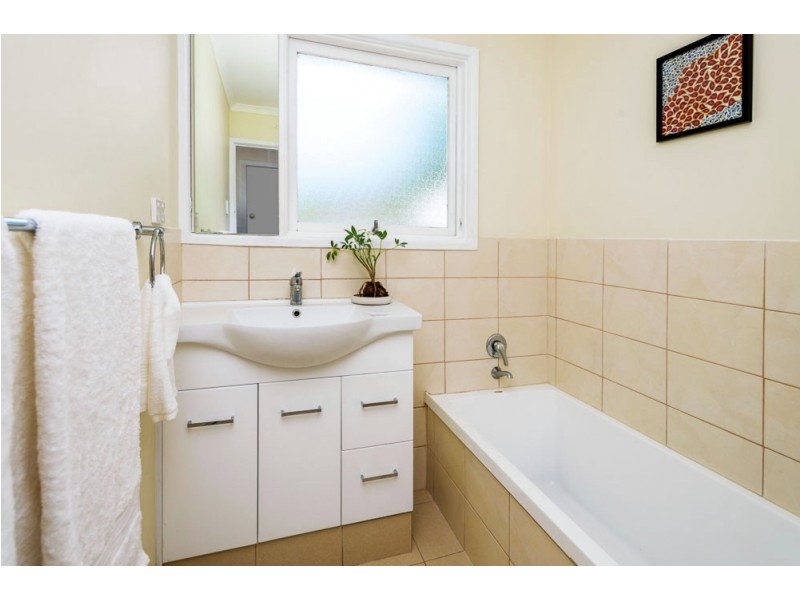 2 Olola Street, Mount Gravatt East QLD 4122