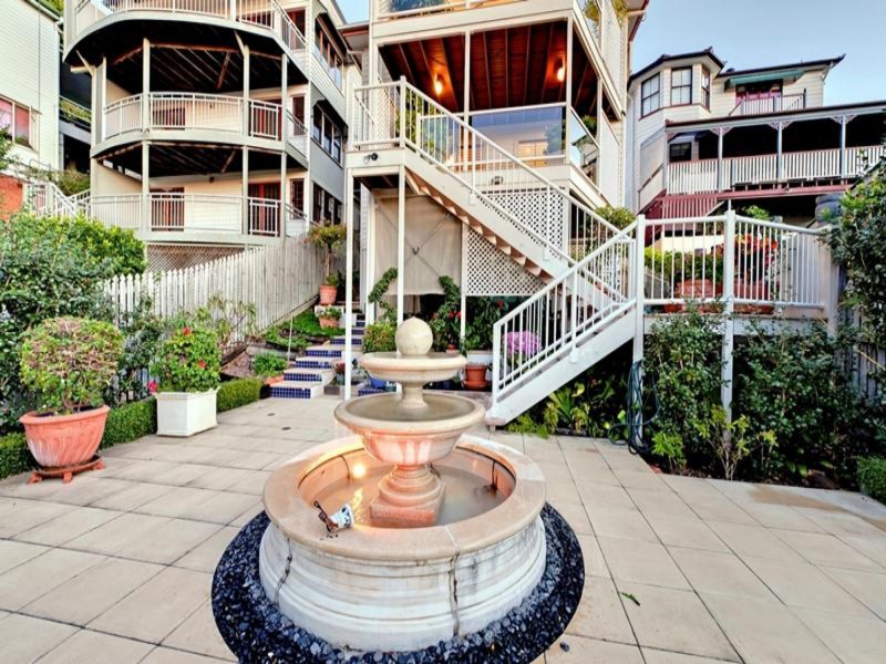 146 Dornoch Terrace, Highgate Hill QLD 4101