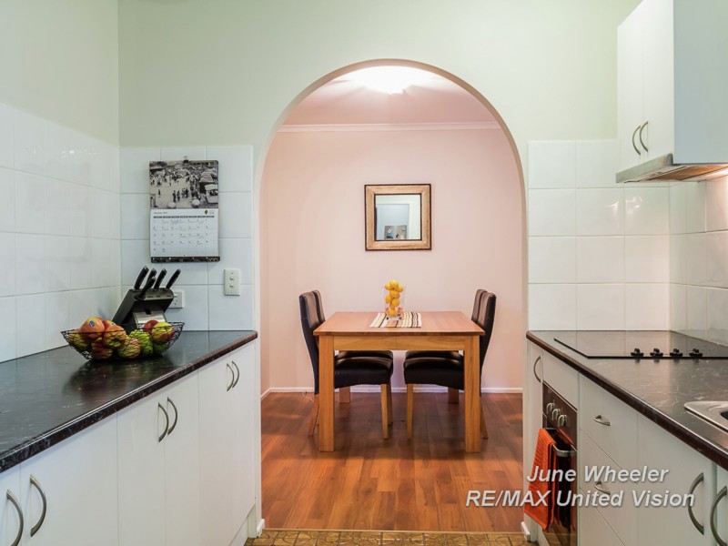 11 Eynsford Street, Carindale QLD 4152