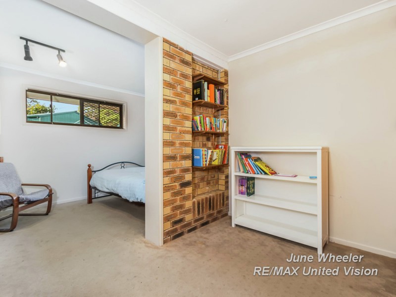 11 Eynsford Street, Carindale QLD 4152