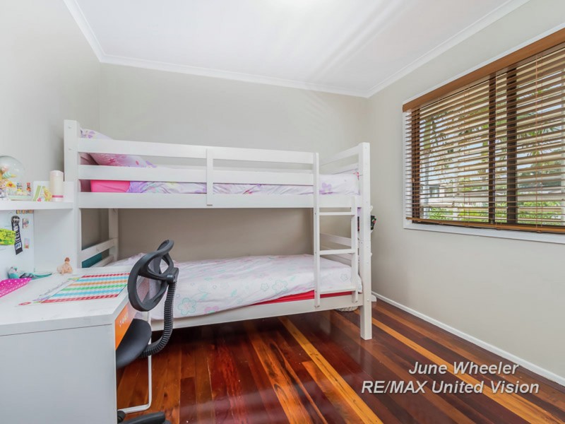 11 Eynsford Street, Carindale QLD 4152