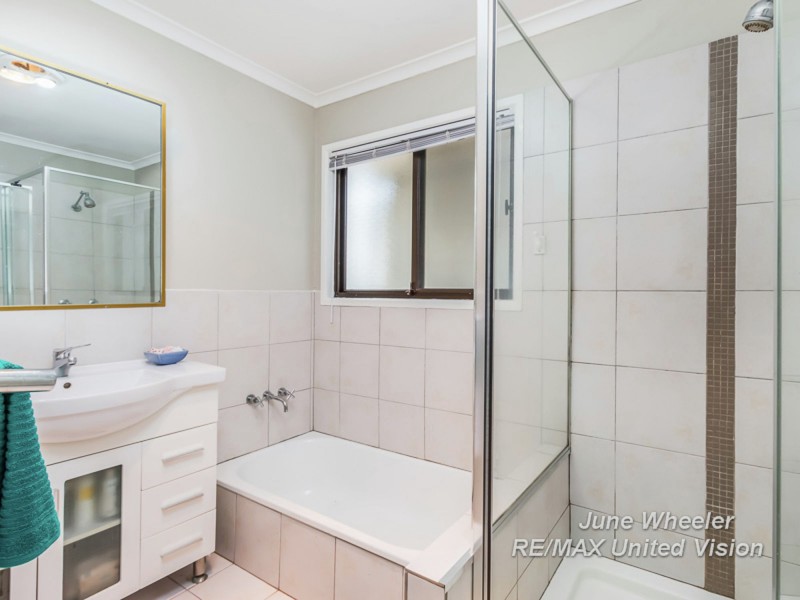 11 Eynsford Street, Carindale QLD 4152