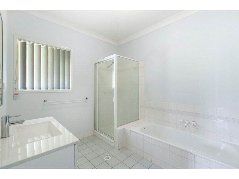 124 Adelaide Street, Carina QLD 4152