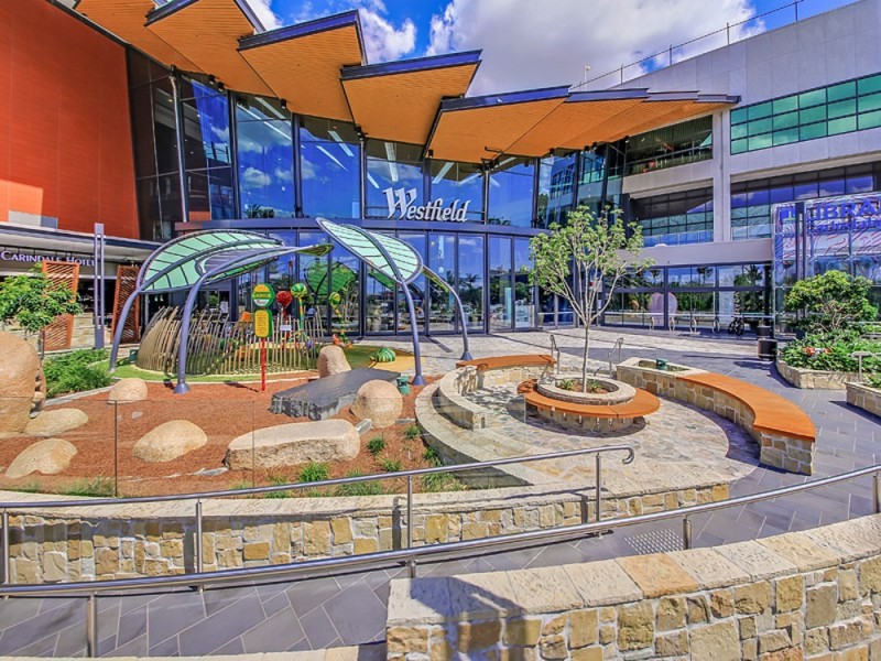 2/15 Dickenson Street, Carina QLD 4152