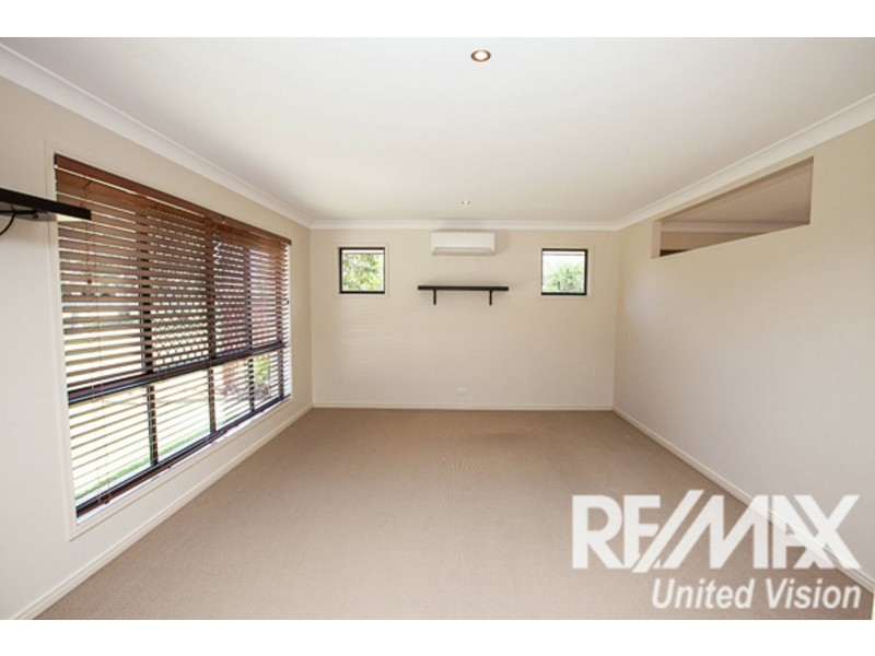 7 Figtree Place, Wakerley QLD 4154