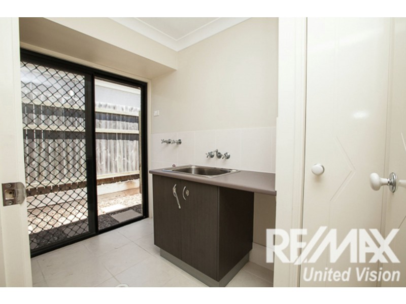 7 Figtree Place, Wakerley QLD 4154