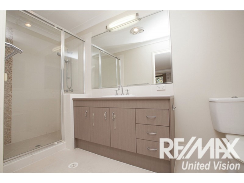 7 Figtree Place, Wakerley QLD 4154