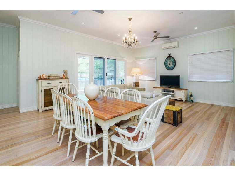 9 Edgar Street, East Brisbane QLD 4169