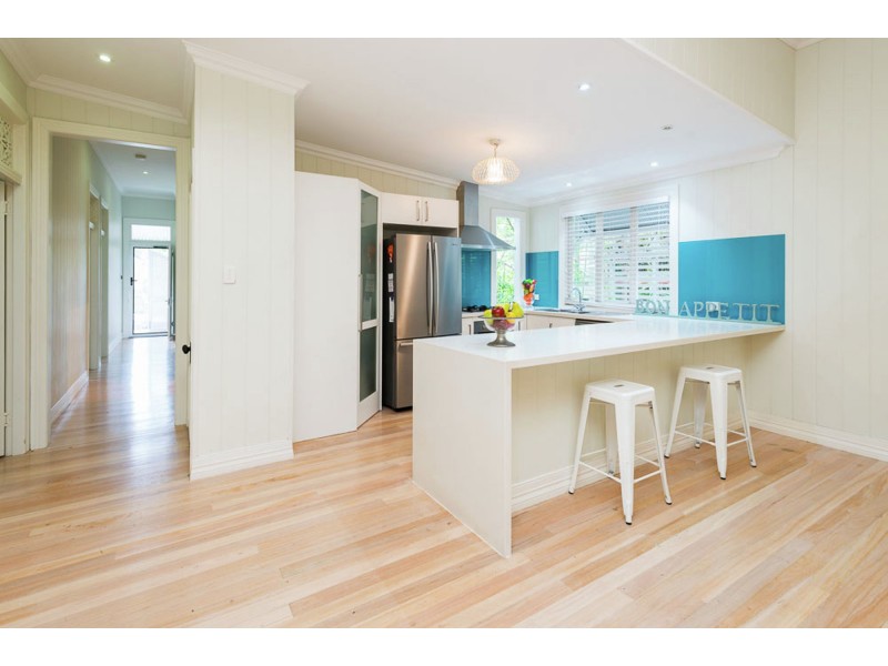 9 Edgar Street, East Brisbane QLD 4169