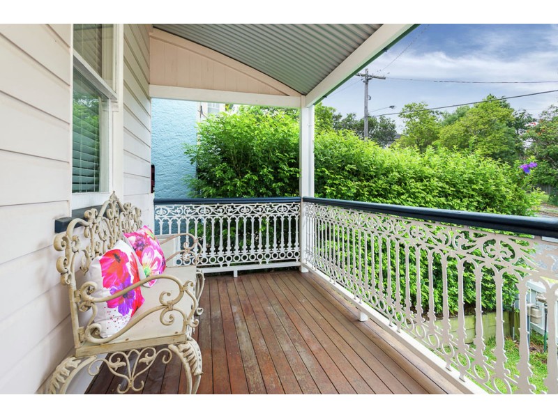 9 Edgar Street, East Brisbane QLD 4169