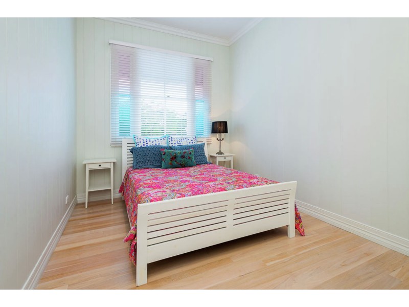 9 Edgar Street, East Brisbane QLD 4169