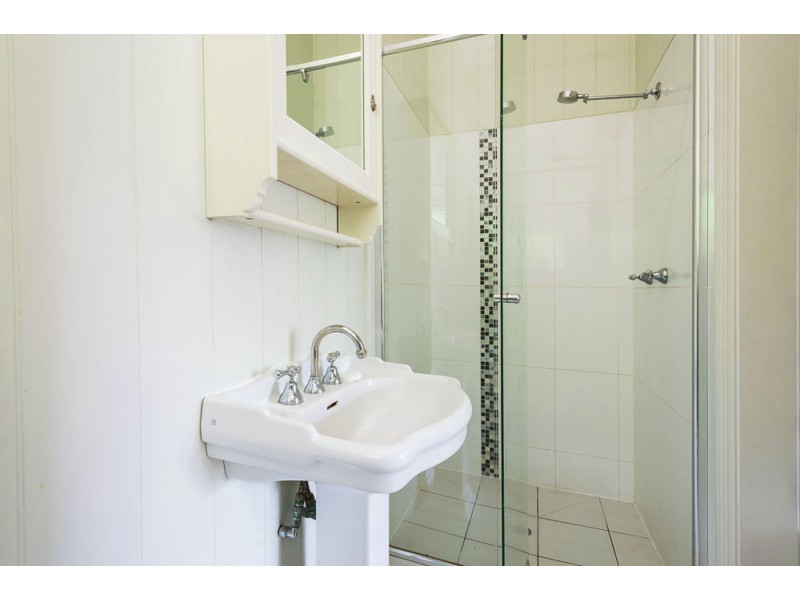 9 Edgar Street, East Brisbane QLD 4169