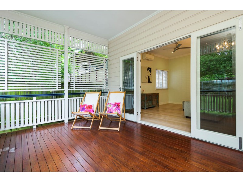 9 Edgar Street, East Brisbane QLD 4169