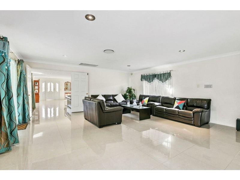 60 Tyberry Street, Chandler QLD 4155