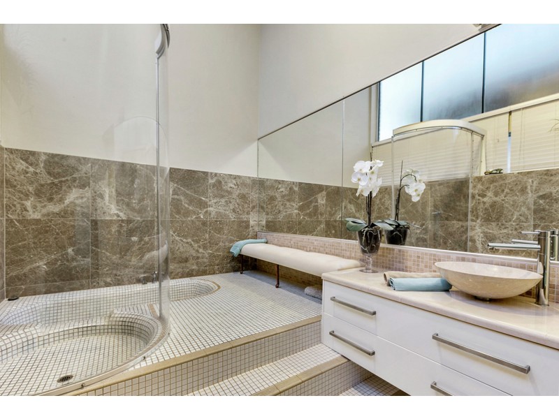 3/32 Kirkland Avenue, Coorparoo QLD 4151