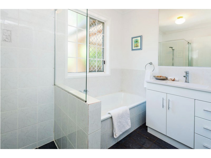 62 Coolong Street, Mount Gravatt East QLD 4122