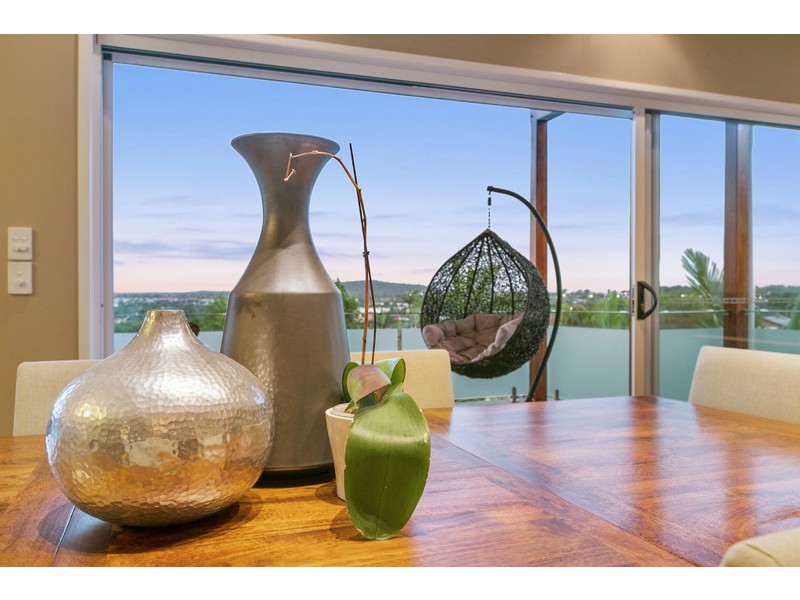 6 Torquay Court, Carina QLD 4152