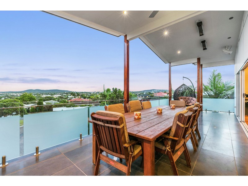 6 Torquay Court, Carina QLD 4152