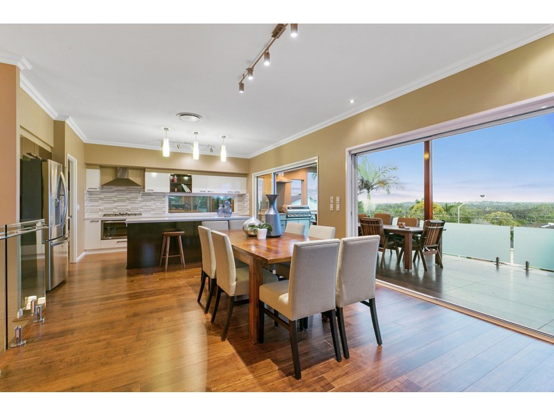 6 Torquay Court, Carina QLD 4152