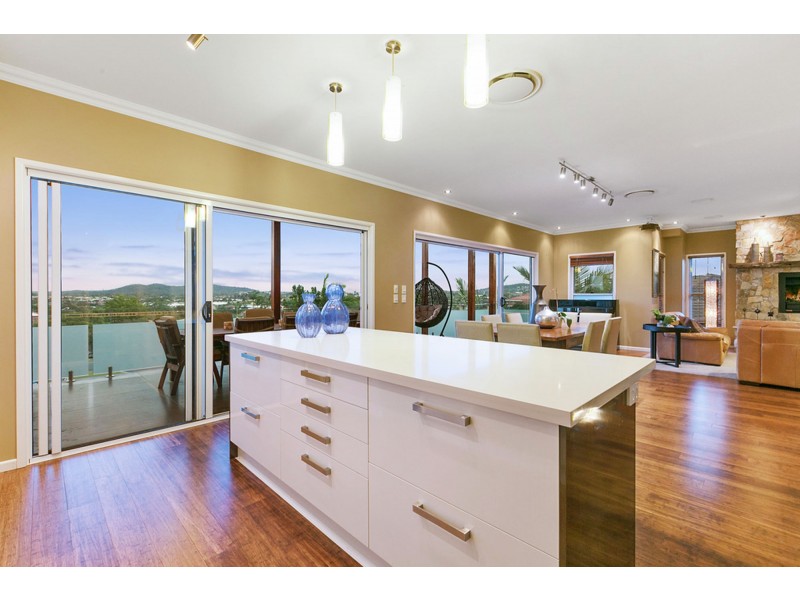 6 Torquay Court, Carina QLD 4152