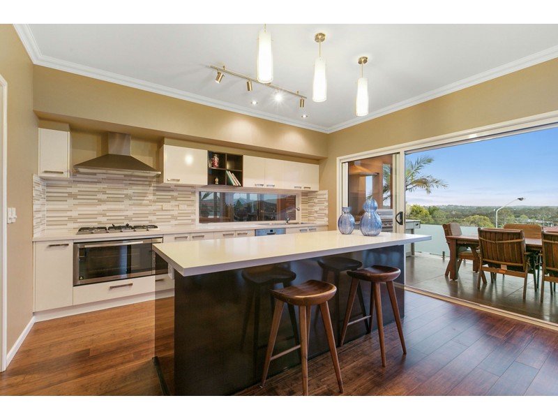 6 Torquay Court, Carina QLD 4152