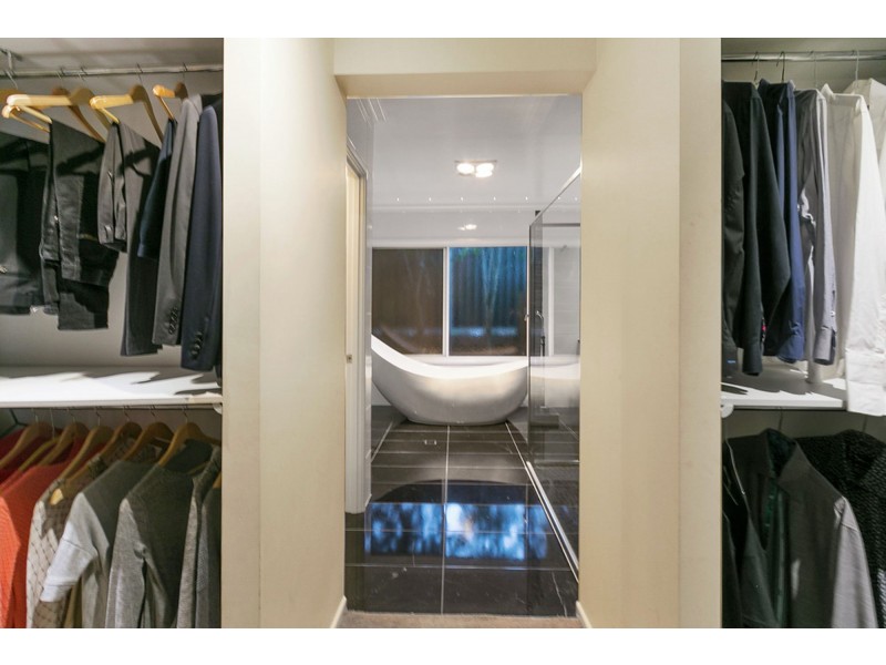 6 Torquay Court, Carina QLD 4152