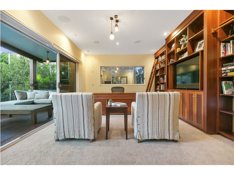 6 Torquay Court, Carina QLD 4152