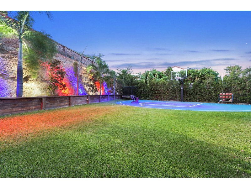 6 Torquay Court, Carina QLD 4152